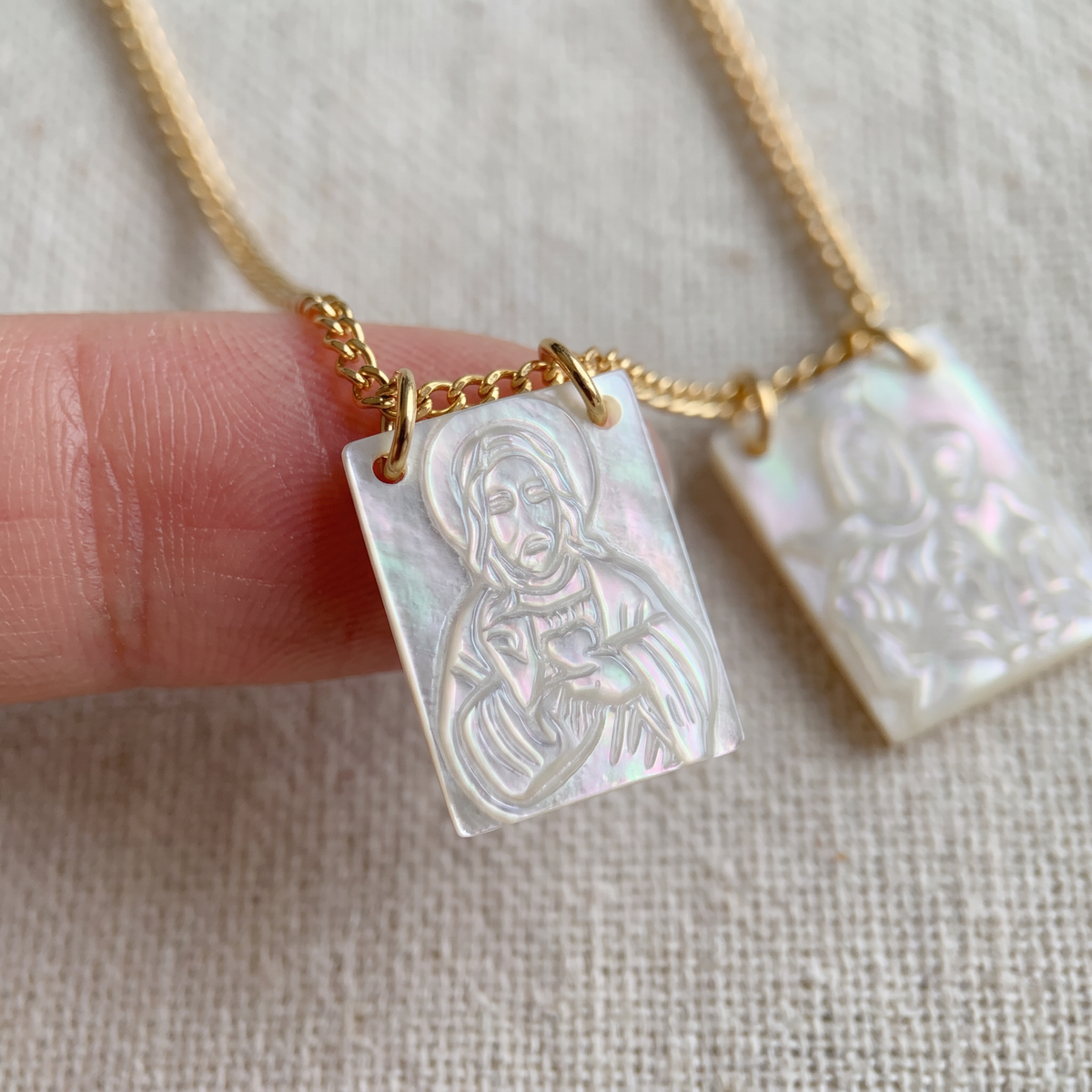 The mother-of-pearl scapular up close