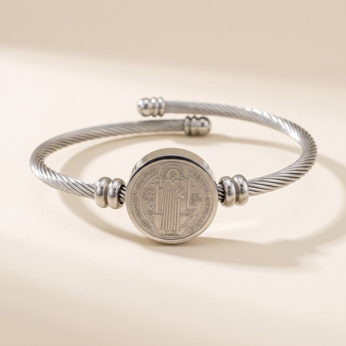 The St Benedict cable bracelet in steel